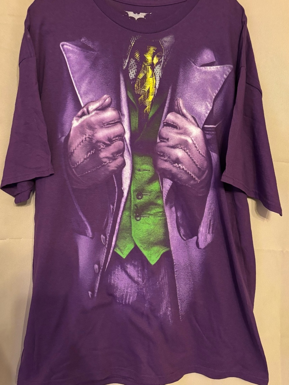 VTG DC Comics The Dark knight Heath Ledger Joker Costume TShirt- Removable CAPE!